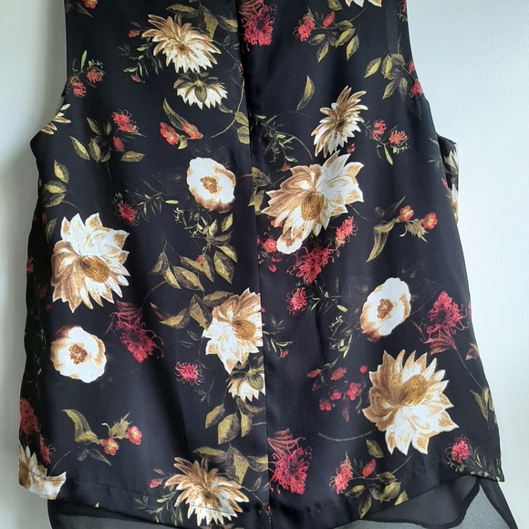 Top - Picture 4 of 4